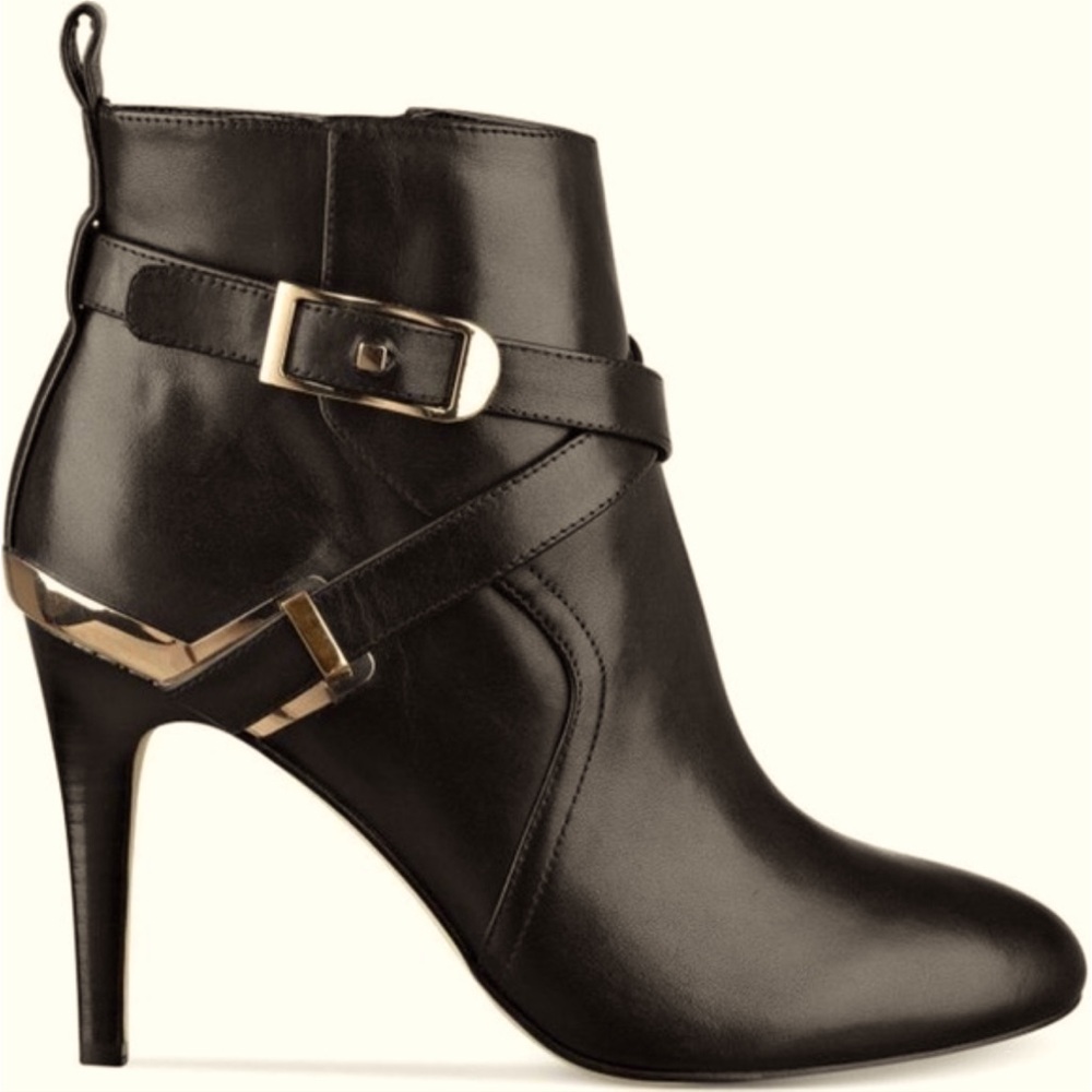 Marc Fisher | ‘Aprille’ High Heel Black Leather Booties Sz 7 Gold accents